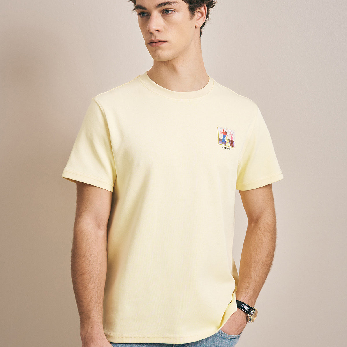 YELLOW