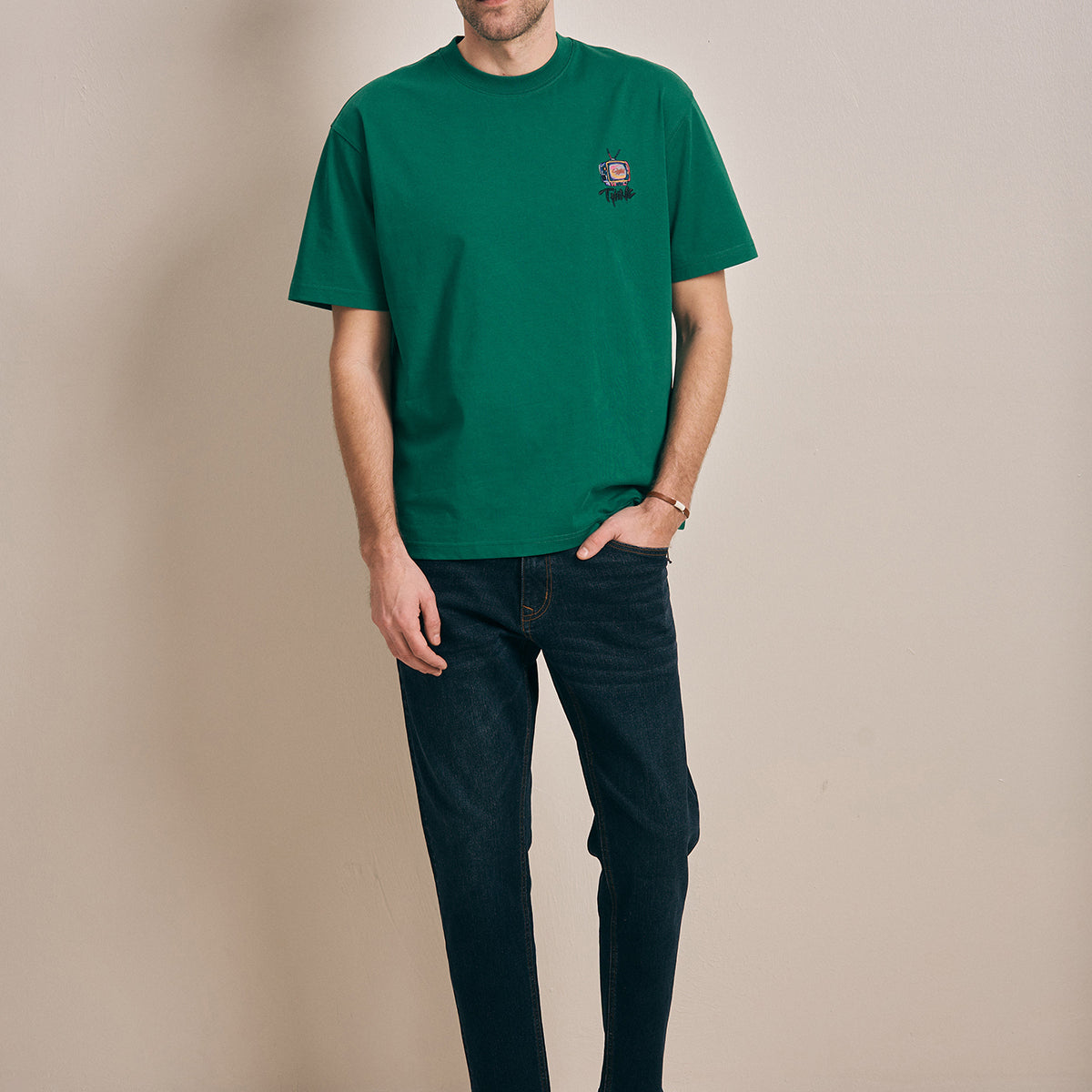 GREEN