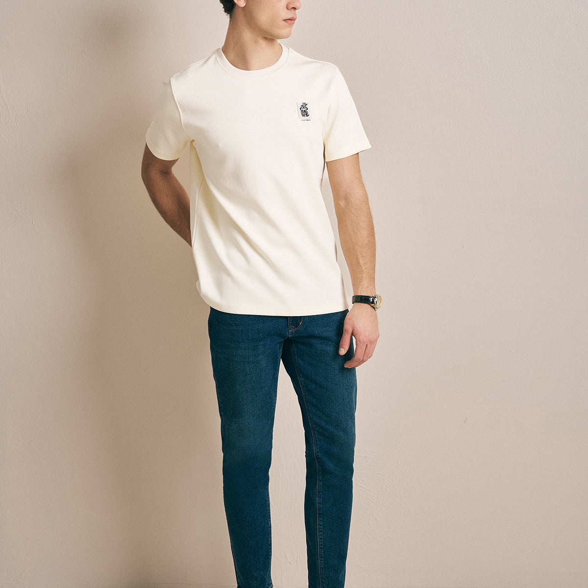 OFF WHITE