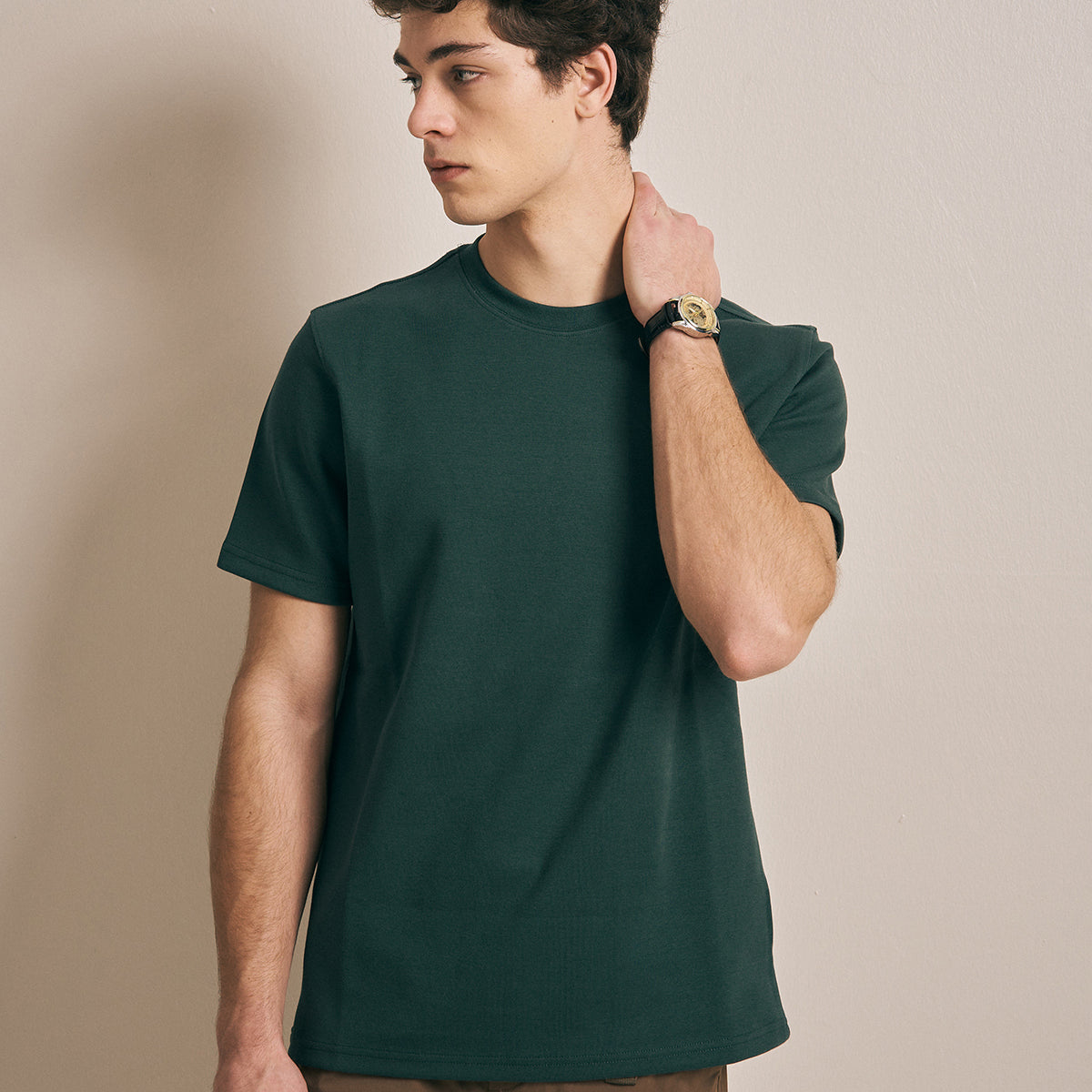 GREEN
