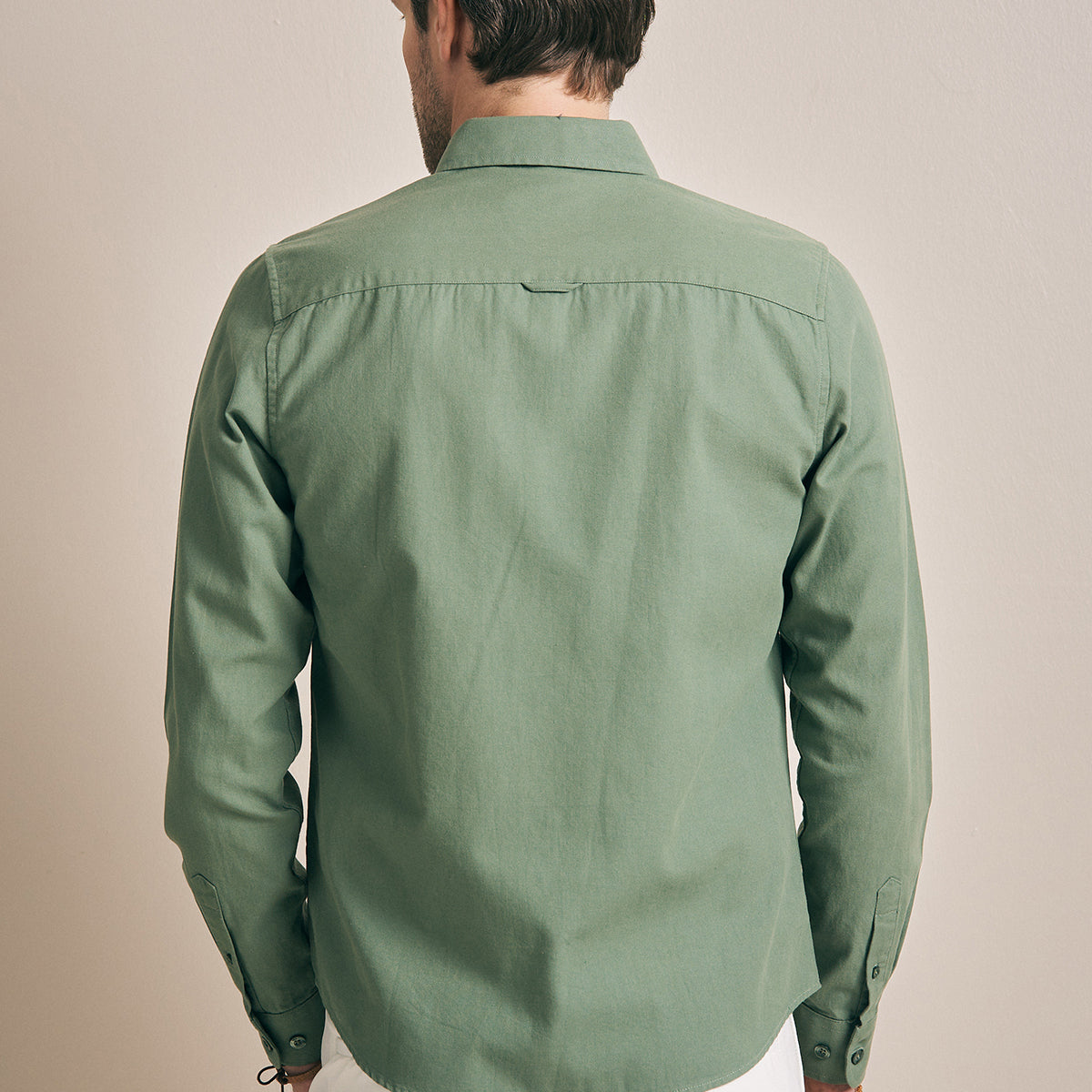 LIGHT GREEN