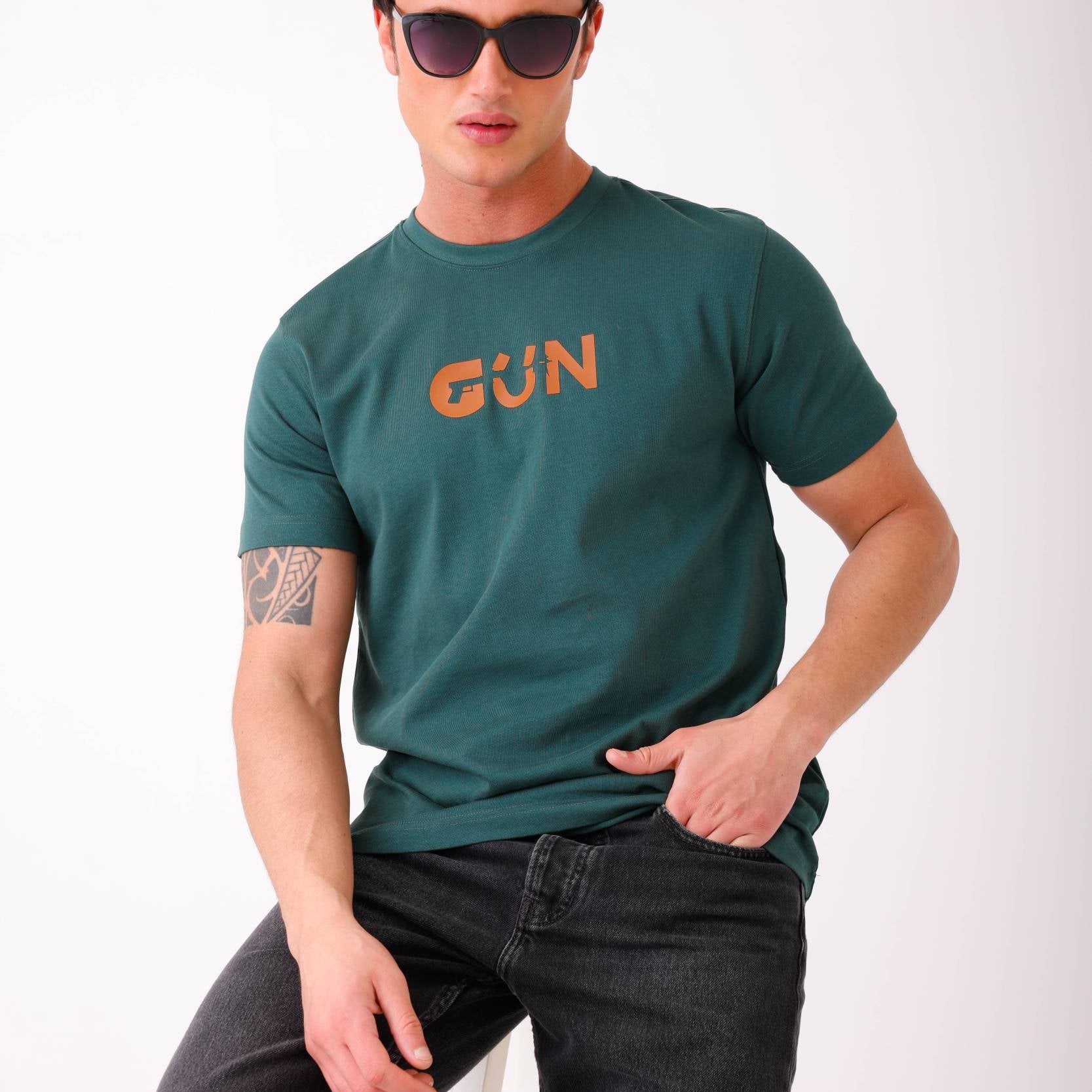 GREEN