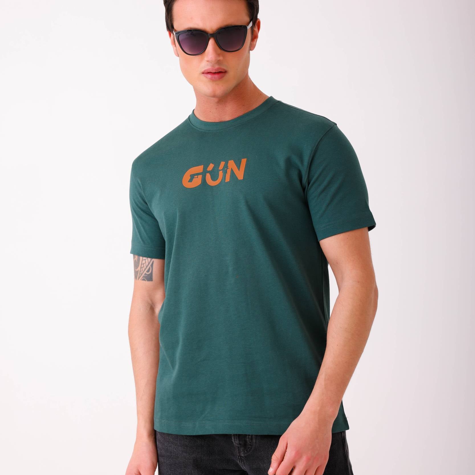 GREEN