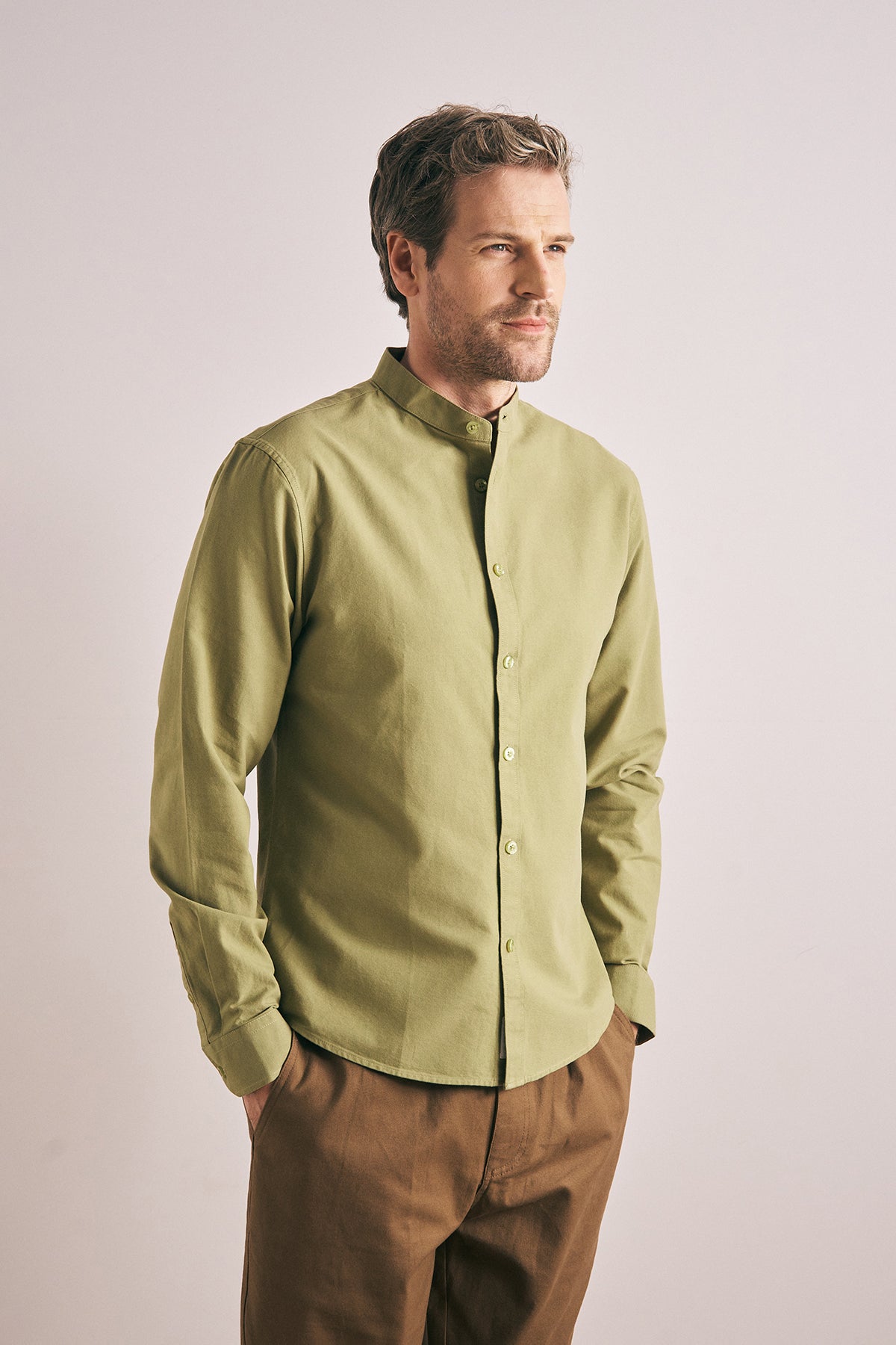 LIGHT GREEN