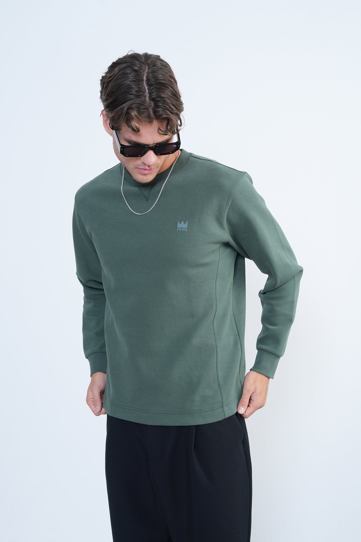 GREEN