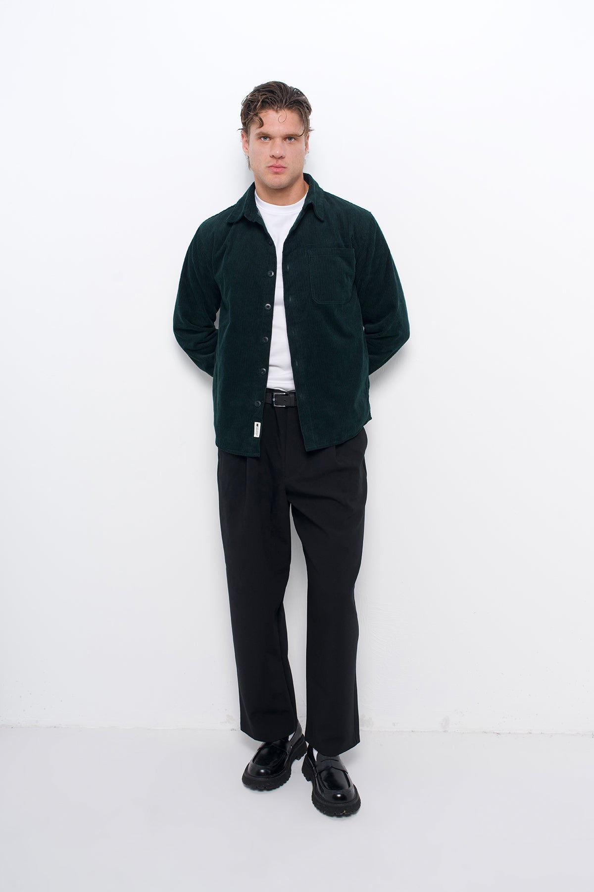 GREEN