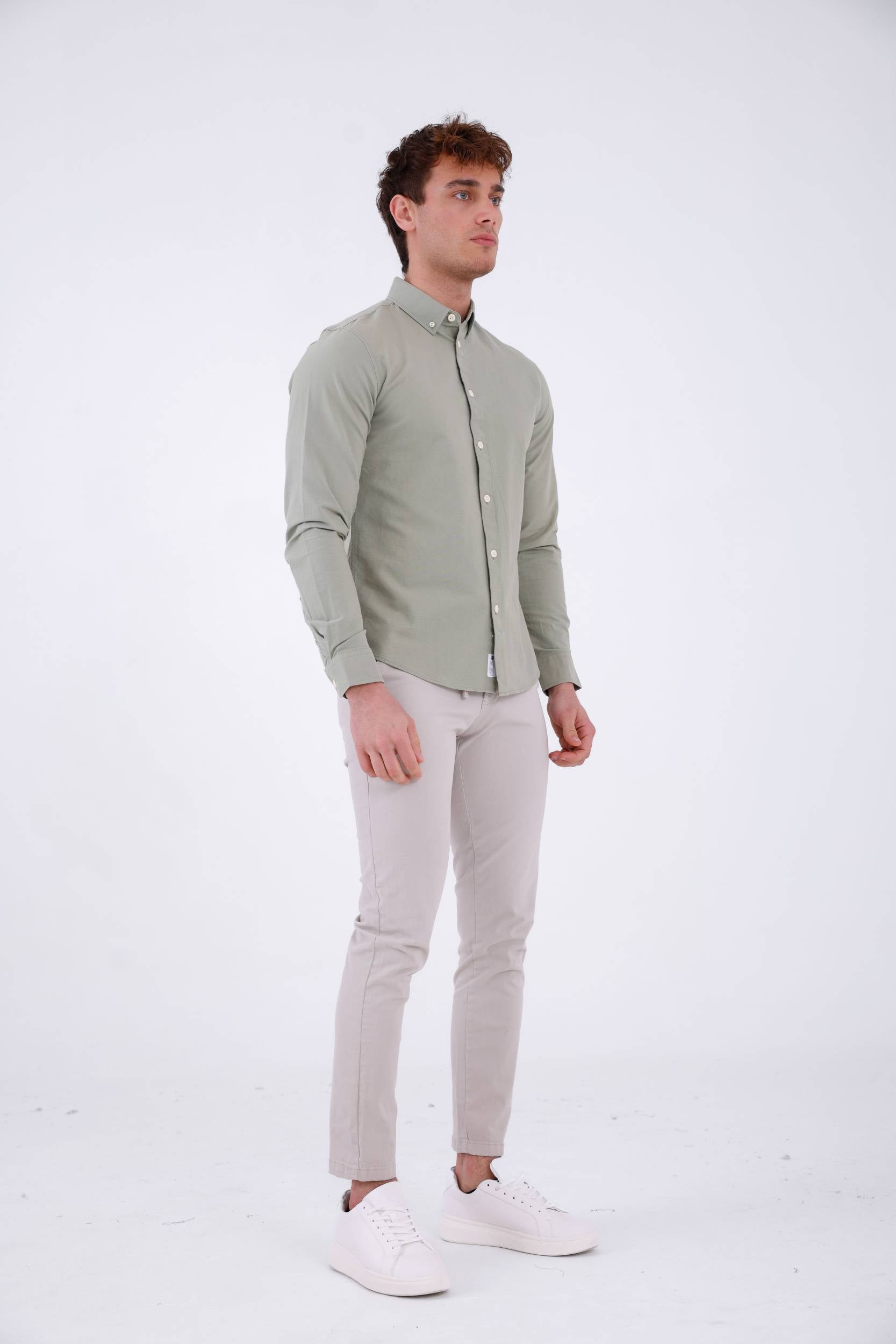 LIGHT GREEN