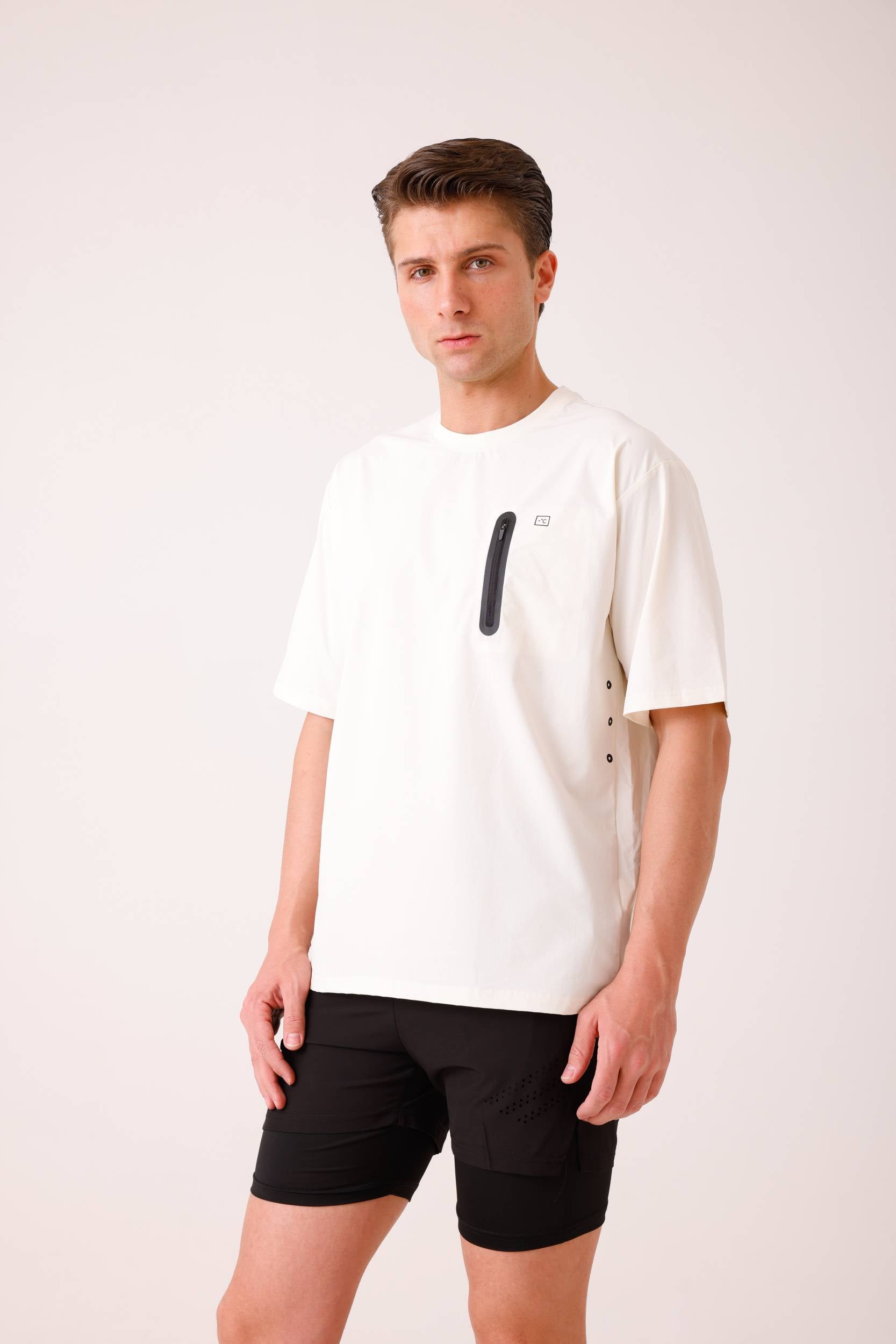 WHITE/BLACK